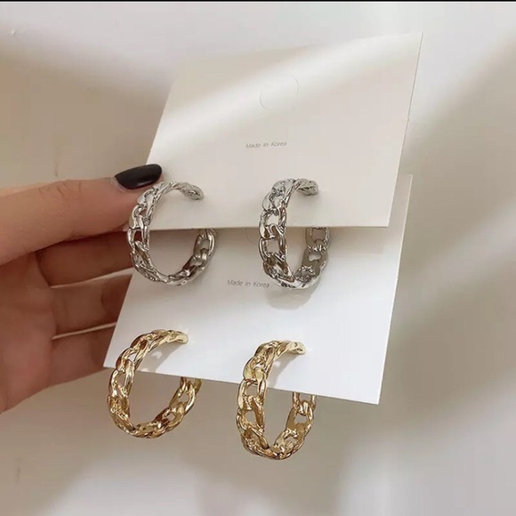 Chain Hoop Earrings - Picture 4 of 4